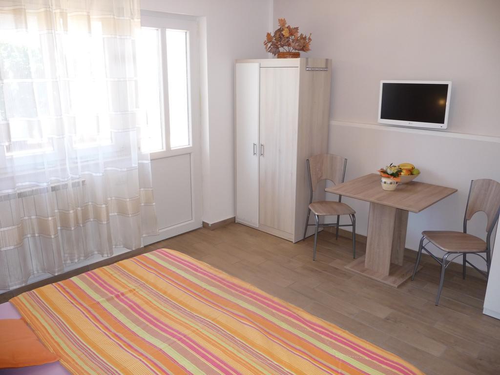 Apartments & Rooms Milka Umag Eksteriør billede