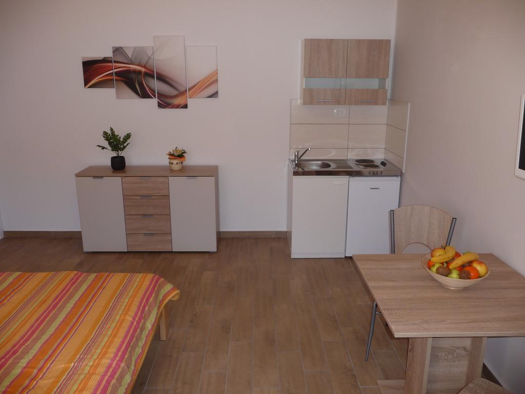 Apartments & Rooms Milka Umag Eksteriør billede