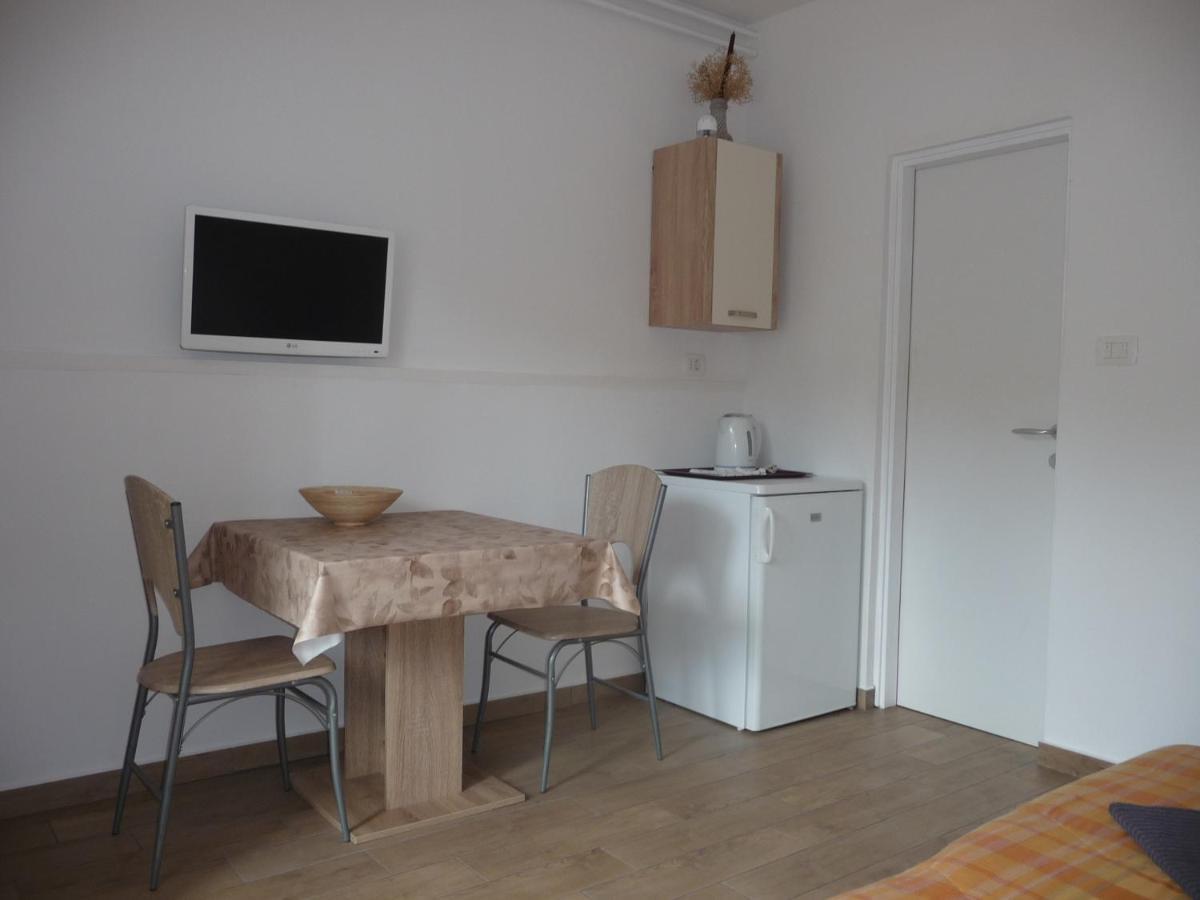 Apartments & Rooms Milka Umag Eksteriør billede
